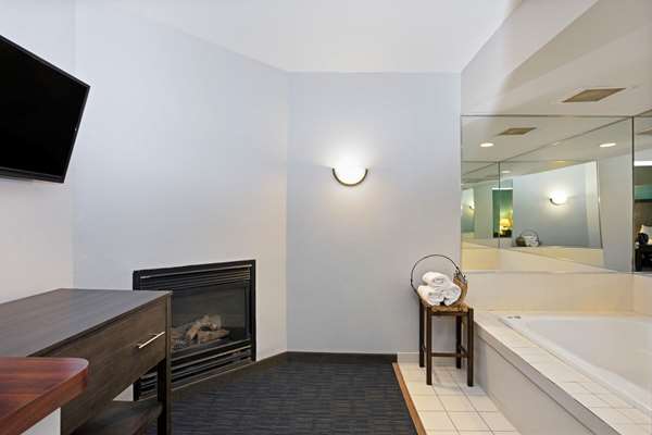 Suite - La Quinta Inn & Suites Carter Lake