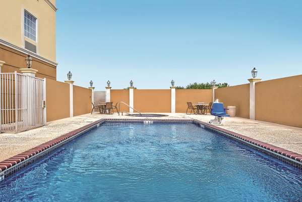 Pool - La Quinta Inn & Suites Mercedes