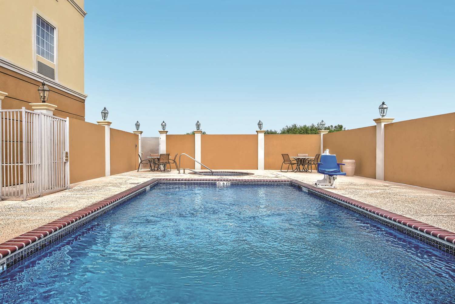 La Quinta Inn & Suites Mercedes, TX See Discounts