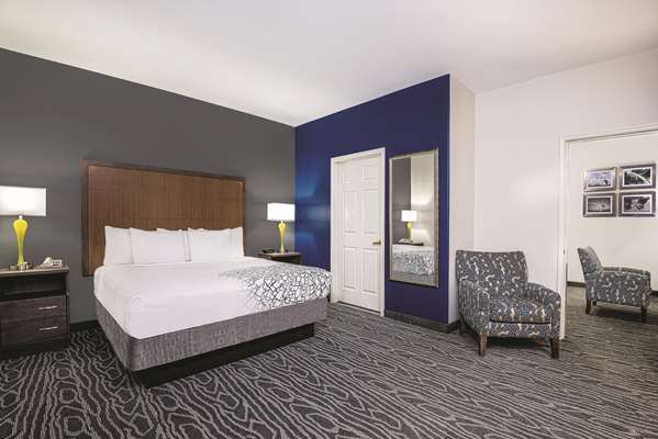 Suite - La Quinta Inn & Suites Mercedes