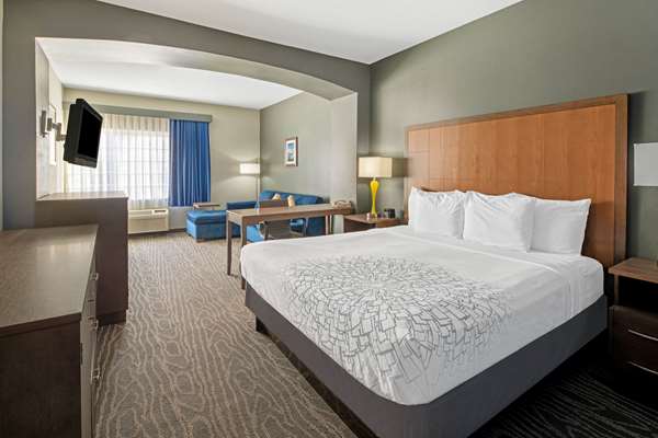 Suite - La Quinta Inn & Suites Mercedes