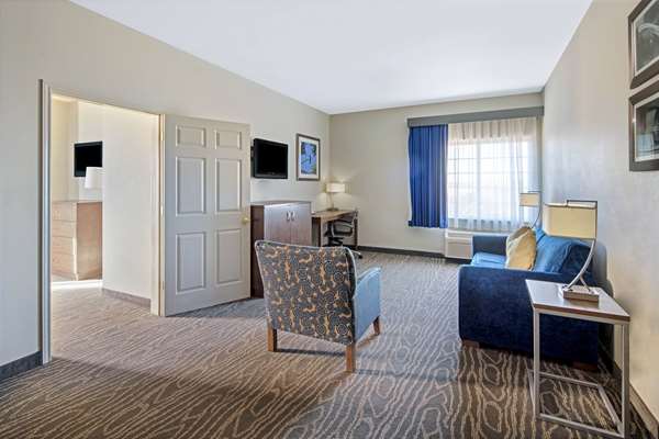 Suite - La Quinta Inn & Suites Mercedes