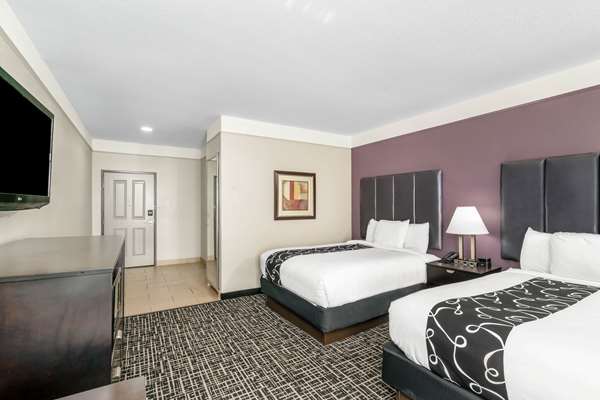  - La Quinta Inn & Suites Canton