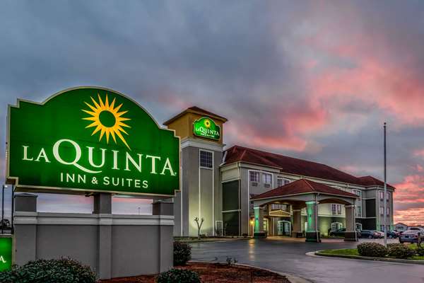 Exterior view - La Quinta Inn & Suites Canton