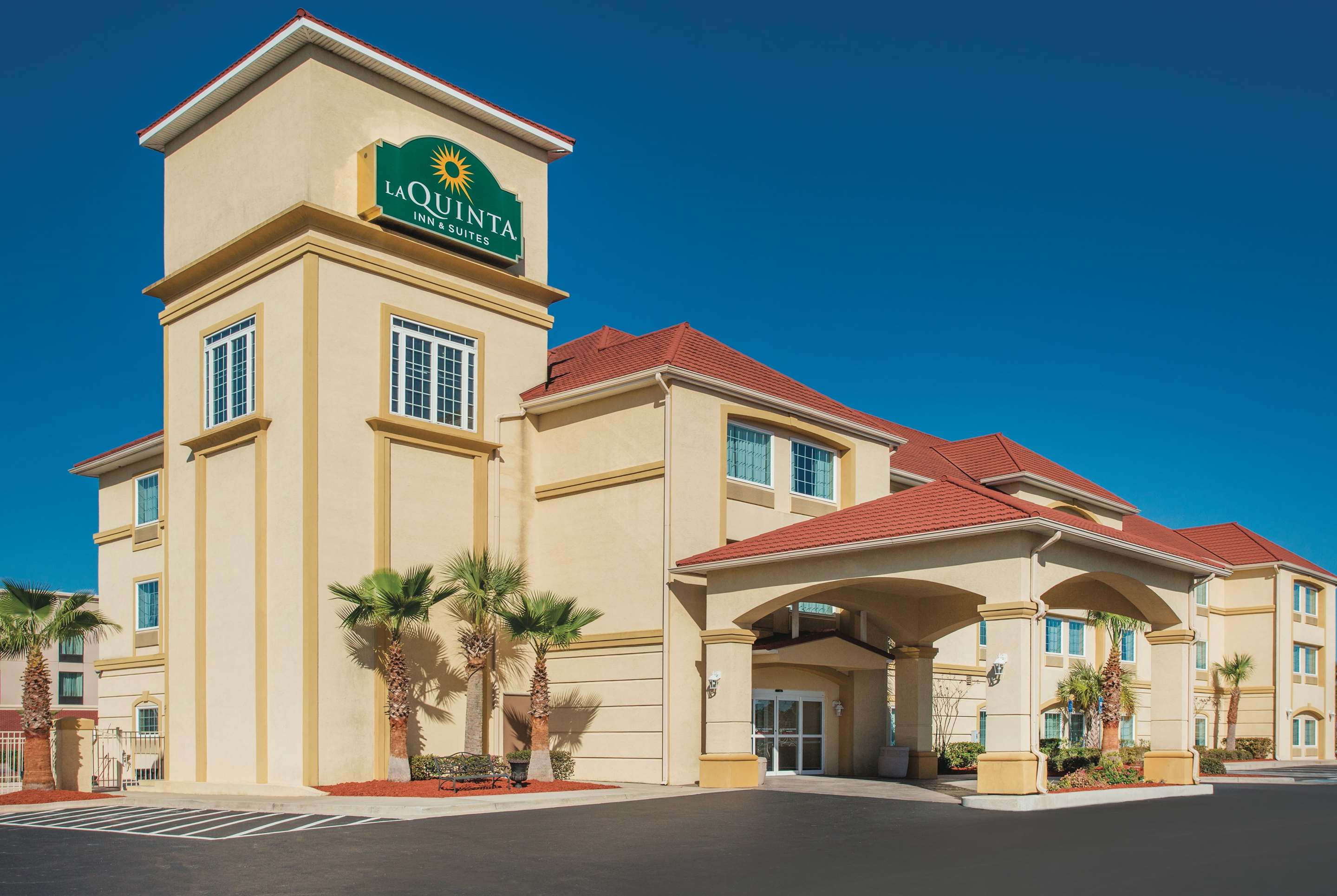 Exterior | La Quinta Inn & Suites by Wyndham Kingsland/Kings Bay