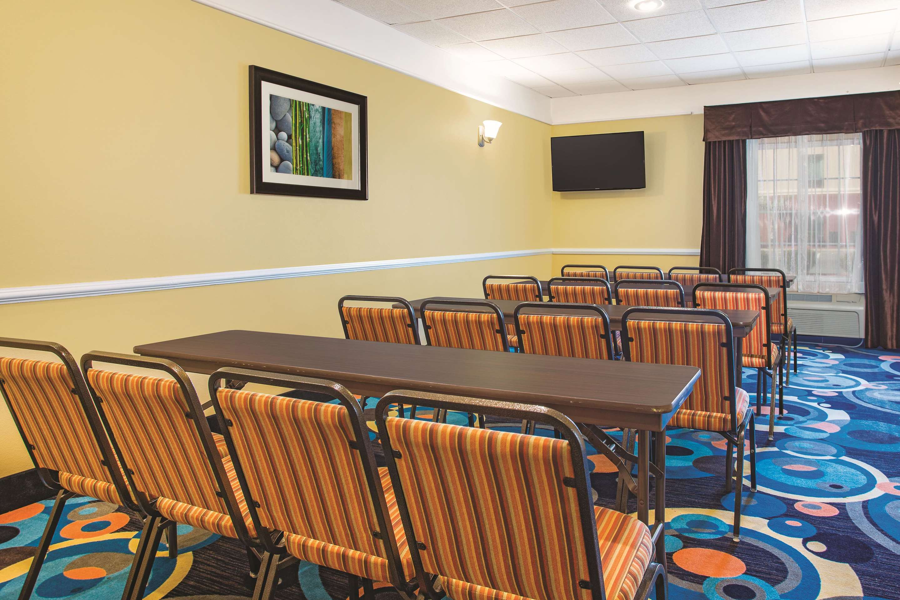 Meeting Room | La Quinta Inn & Suites by Wyndham Kingsland/Kings Bay