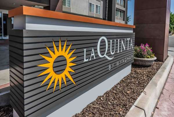 Exterior view - La Quinta Inn & Suites Fowler - CA 99, Exit 123