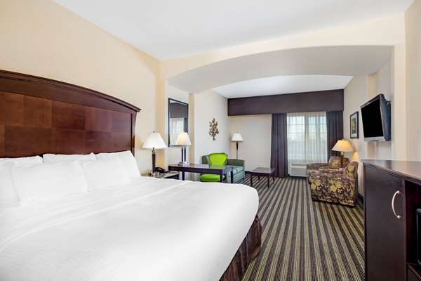 Suite - La Quinta Inn & Suites Fowler - CA 99, Exit 123