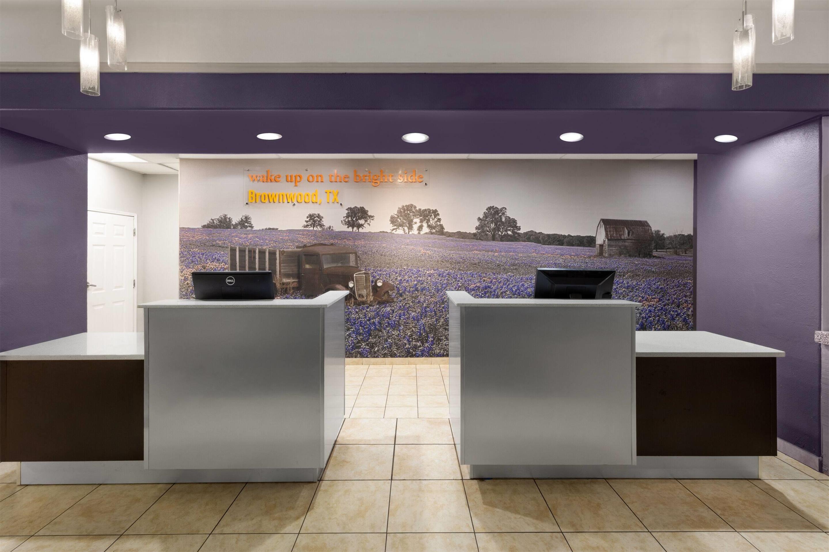 Reception | La Quinta Inn & Suites by Wyndham Brownwood
