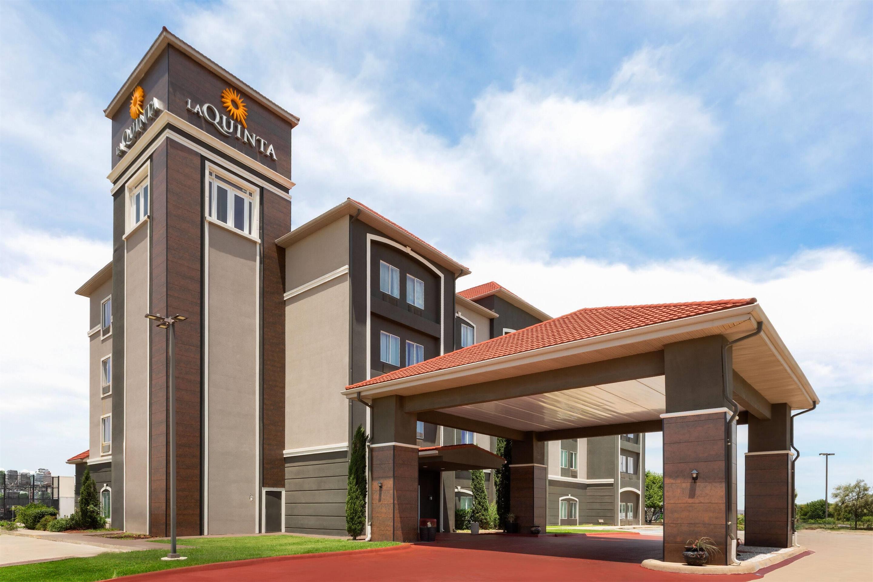 Exterior | La Quinta Inn & Suites by Wyndham Brownwood