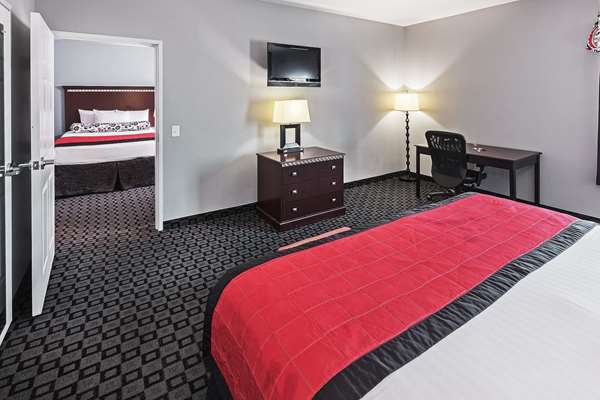 Suite - La Quinta Inn & Suites Decatur