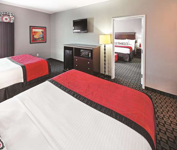 Suite - La Quinta Inn & Suites Decatur