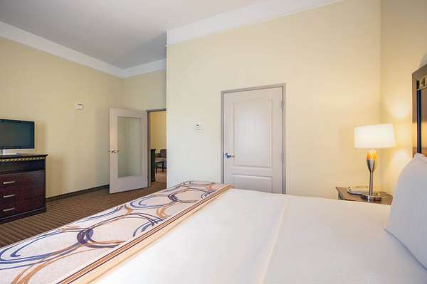 Suite - La Quinta Inn & Suites Cleburne