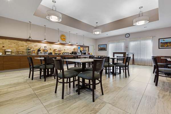  - La Quinta Inn & Suites Alvin
