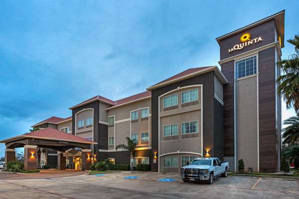 Exterior view - La Quinta Inn & Suites Alvin