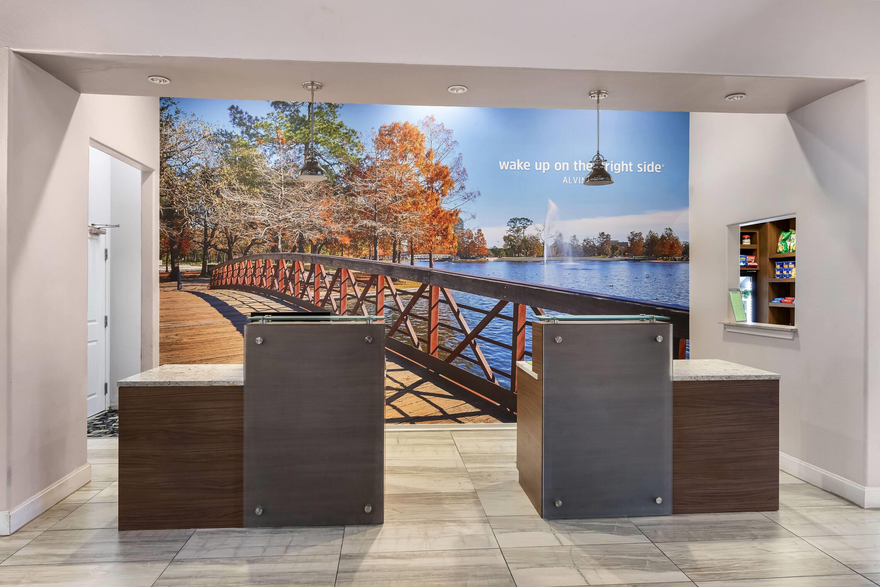 Reception | La Quinta Inn & Suites by Wyndham Alvin