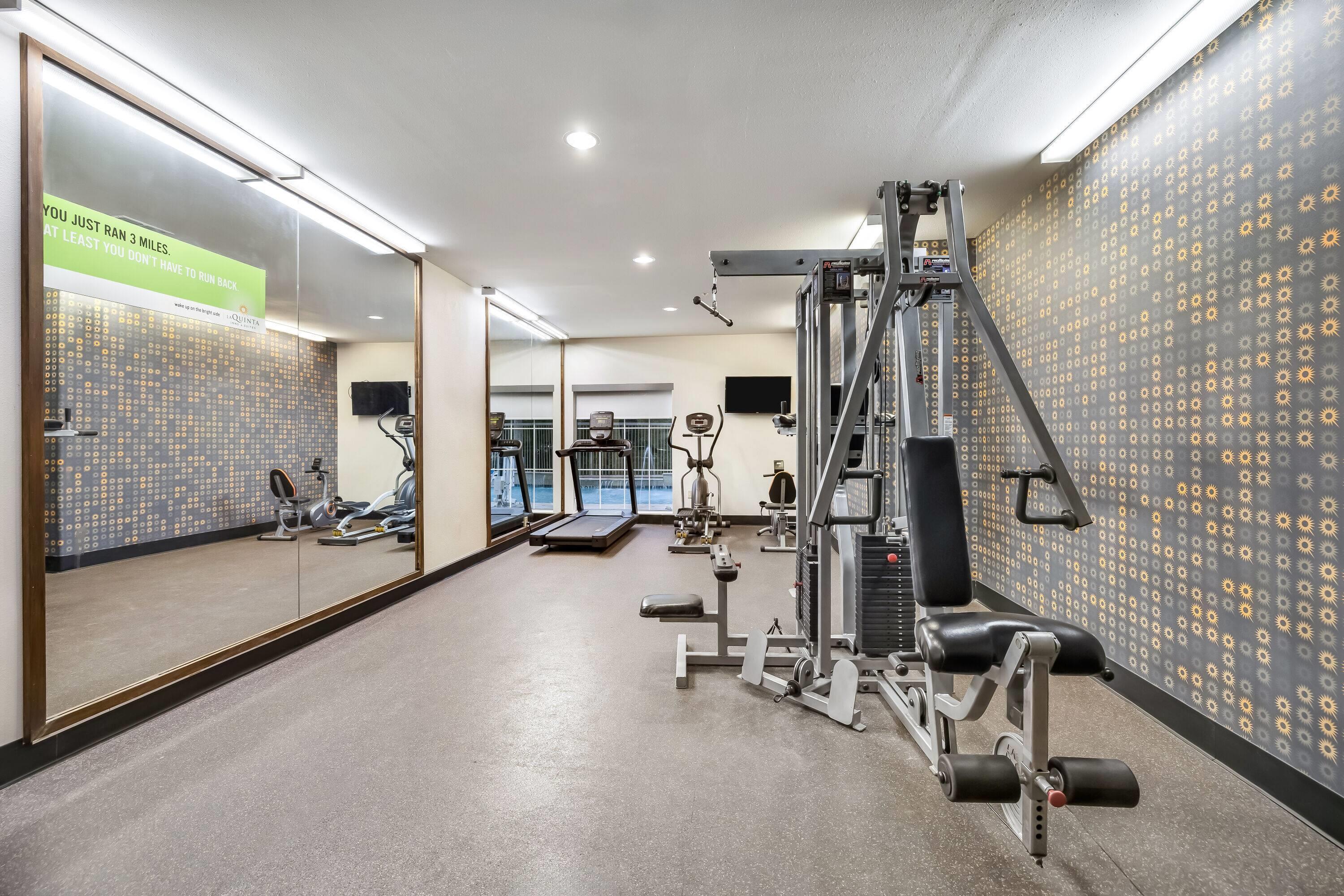Health club fitness center gym | La Quinta Inn & Suites by Wyndham Alvin