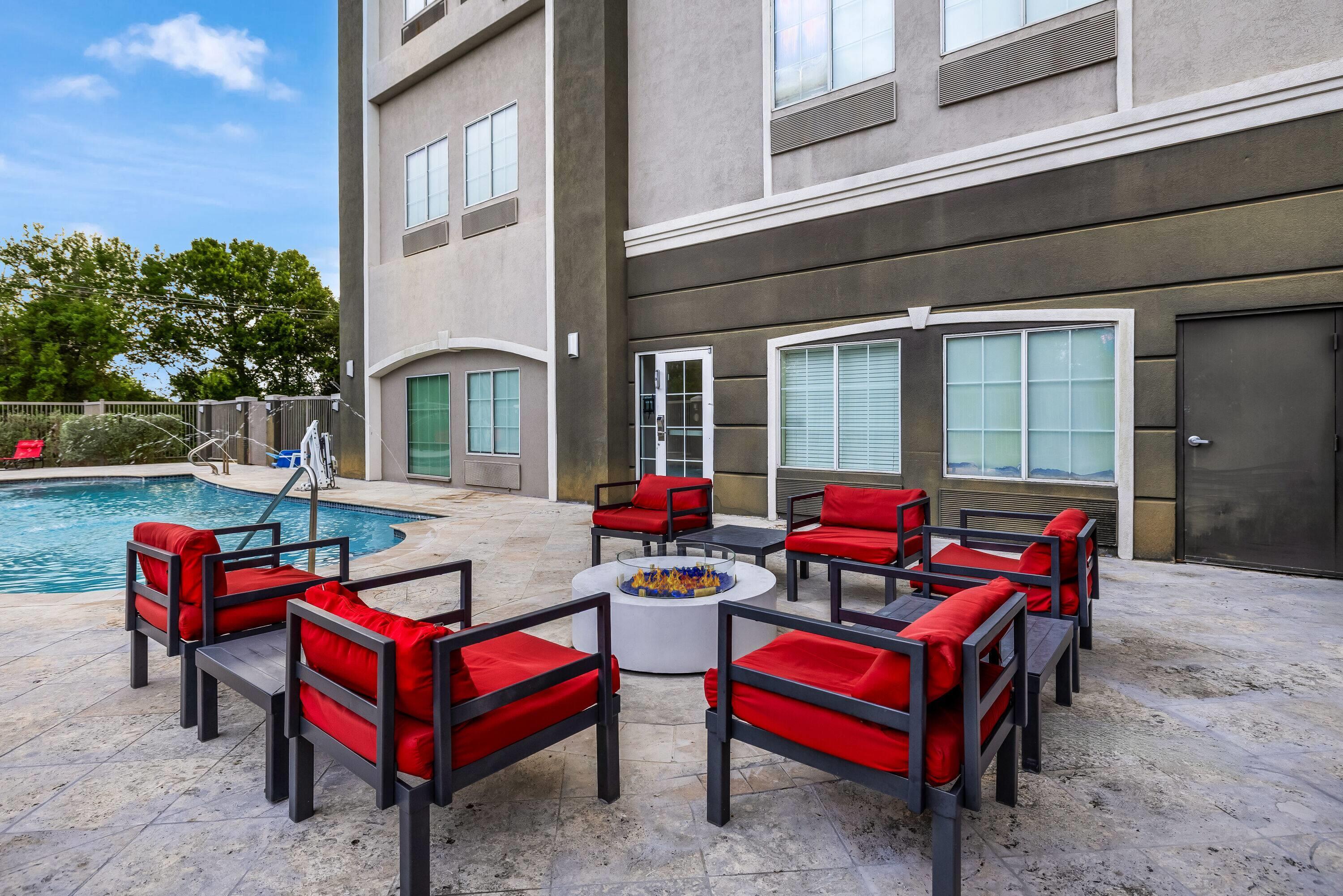 Property amenity | La Quinta Inn & Suites by Wyndham Alvin