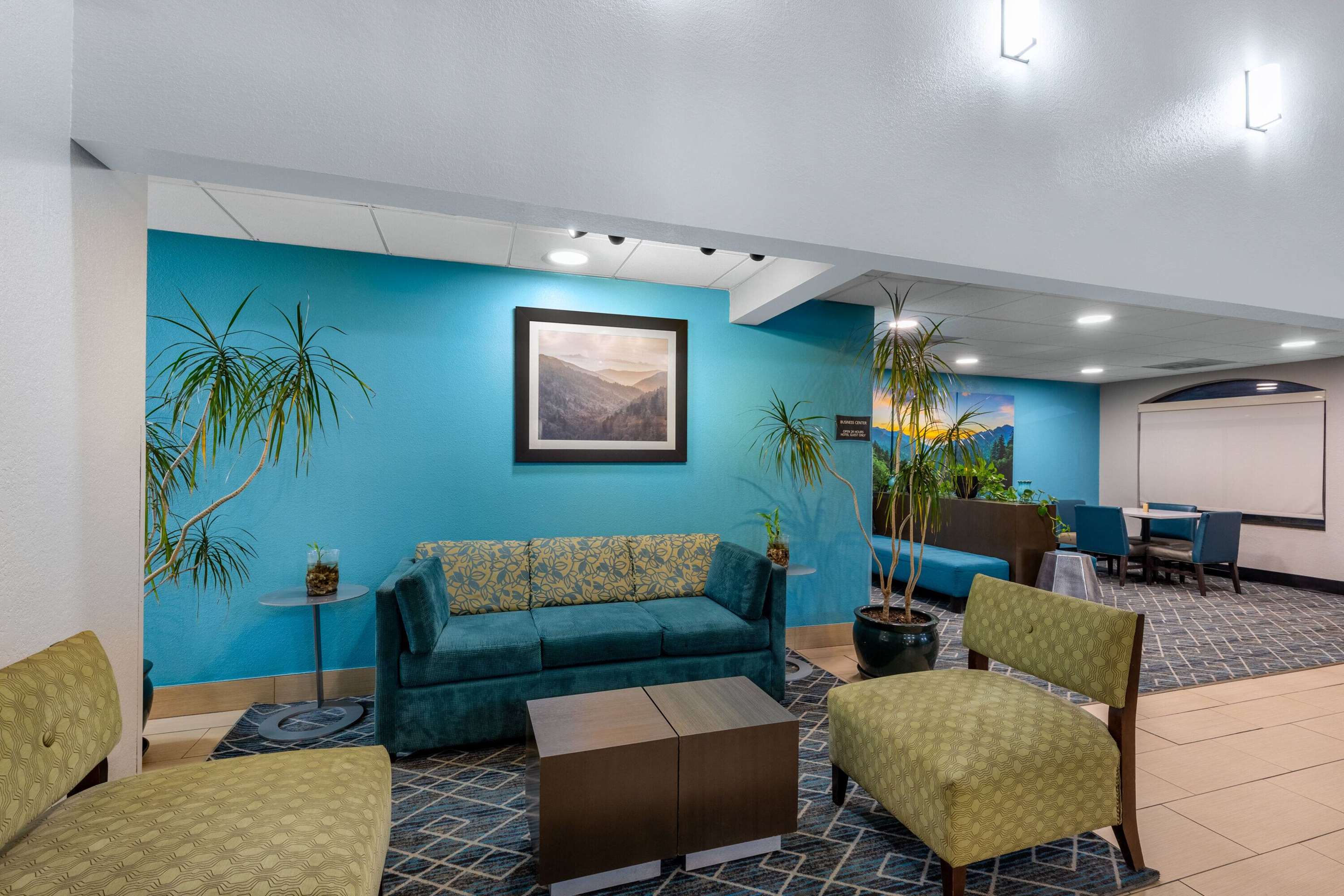 Lobby | La Quinta by Wyndham Sevierville / Kodak