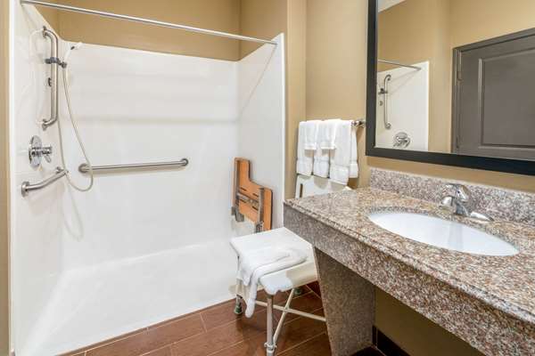  - La Quinta Inn & Suites Boutte