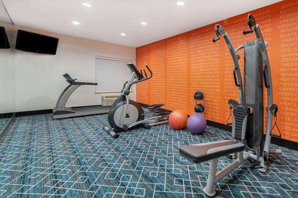 Fitness/ Exercise Room - La Quinta Inn & Suites Boutte