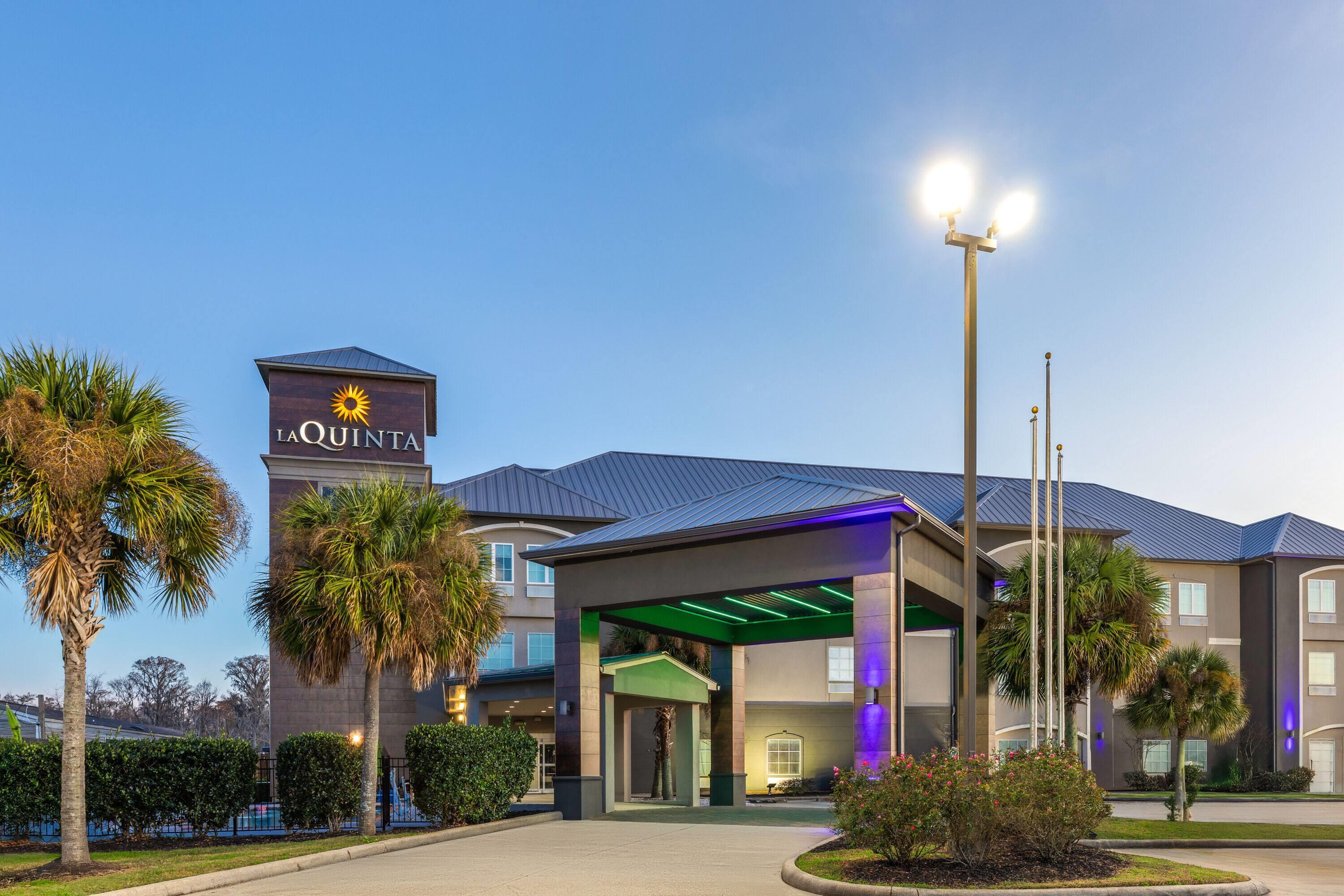 Exterior | La Quinta Inn & Suites by Wyndham Boutte