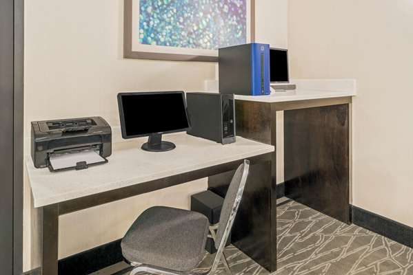Conference Area - La Quinta Inn & Suites Yukon - I-40, Exit 138A & 139B