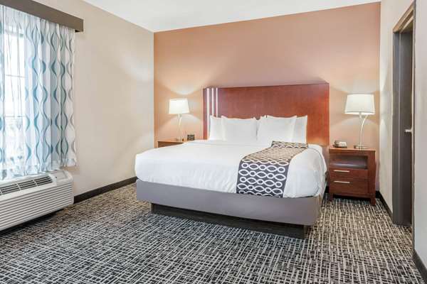 Suite - La Quinta Inn & Suites Yukon - I-40, Exit 138A & 139B