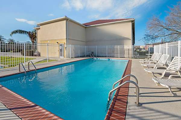 Pool - La Quinta Inn & Suites Morgan City