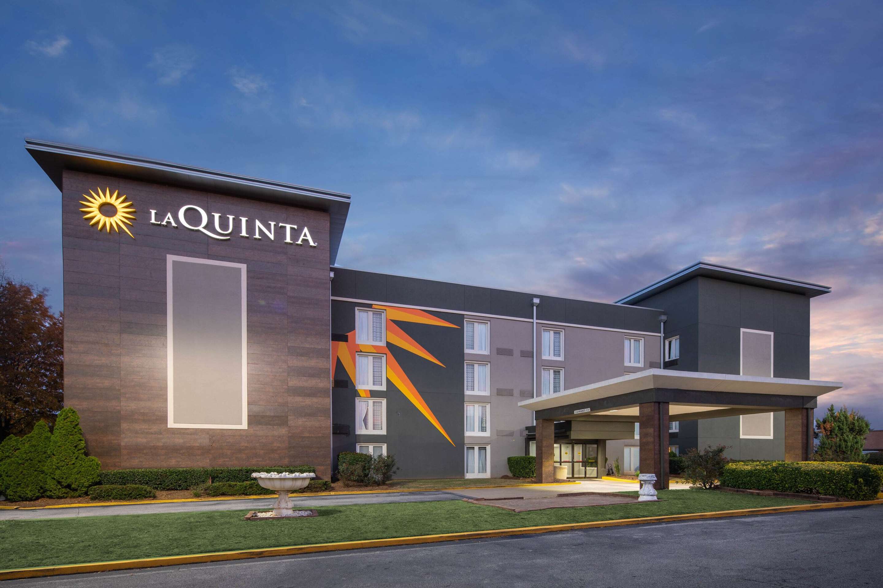 Exterior | La Quinta by Wyndham Atlanta Airport South
