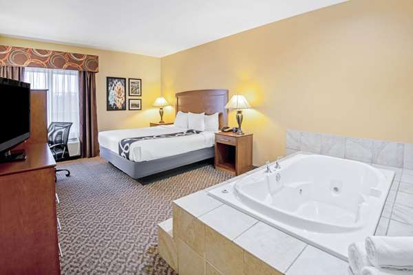 Suite - La Quinta Inn & Suites Lawton