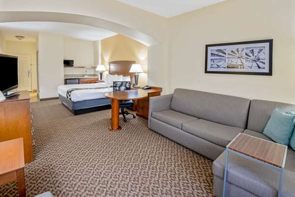 Suite - La Quinta Inn & Suites Lawton