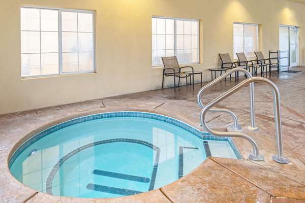 Pool - La Quinta Inn & Suites Lawton