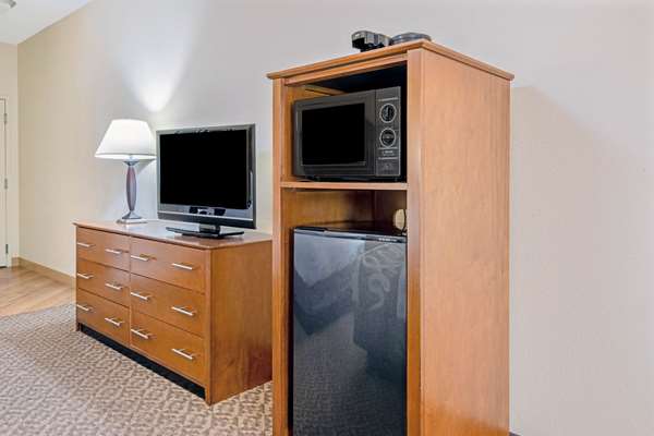  - La Quinta Inn & Suites Lawton