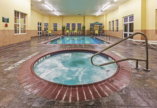 Pool - La Quinta Inn & Suites Eastland - I-20, Exit 343