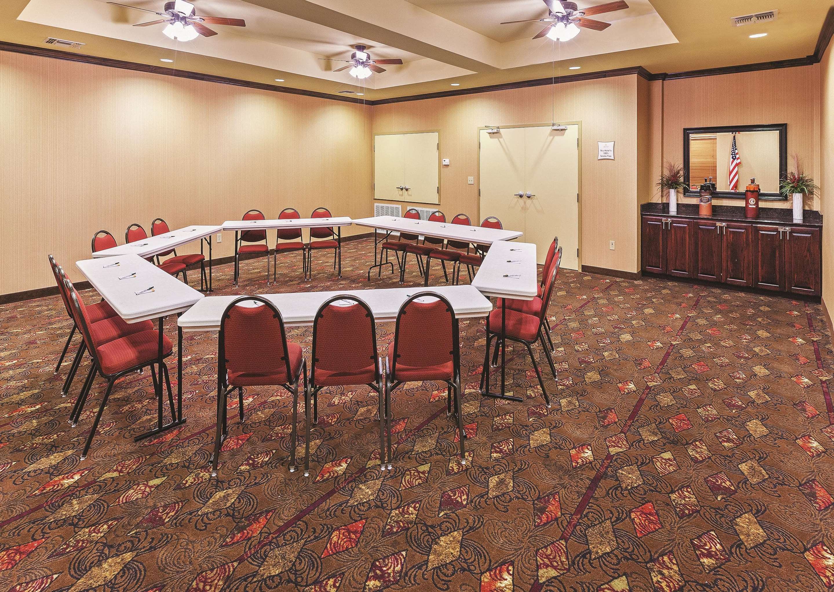 Meeting Room | La Quinta Inn & Suites by Wyndham Eastland