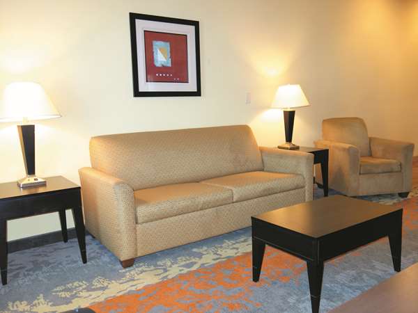 Suite - La Quinta Inn & Suites Eastland - I-20, Exit 343
