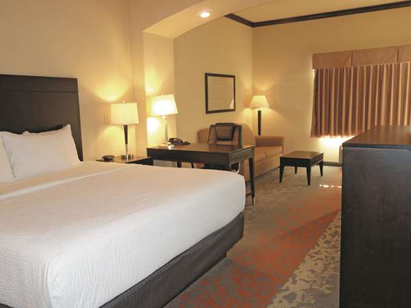  - La Quinta Inn & Suites Eastland - I-20, Exit 343