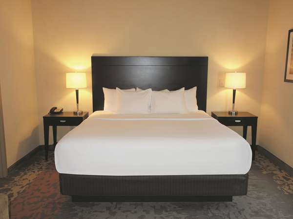 Suite - La Quinta Inn & Suites Eastland - I-20, Exit 343