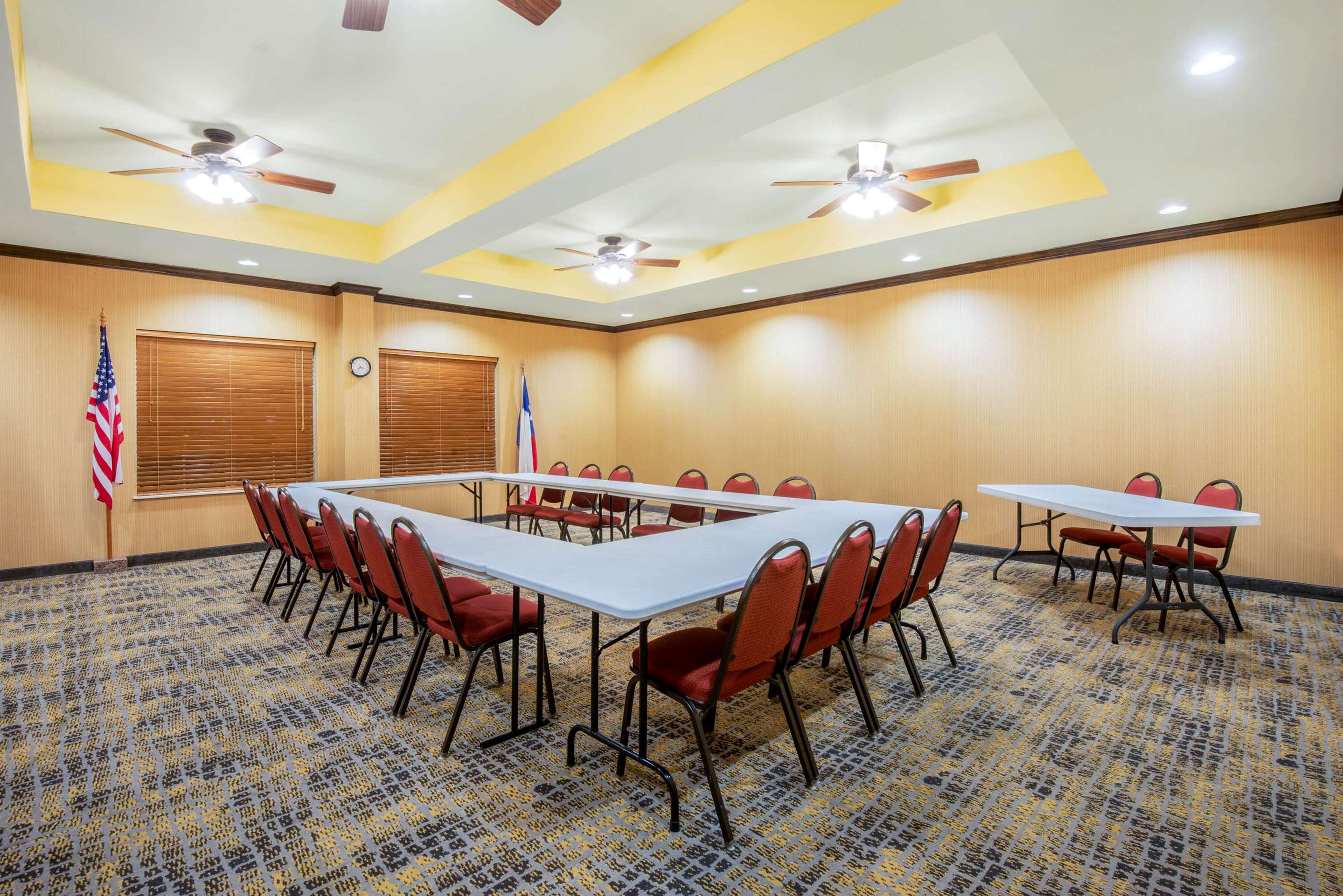 Meeting Room | La Quinta Inn & Suites by Wyndham Eastland