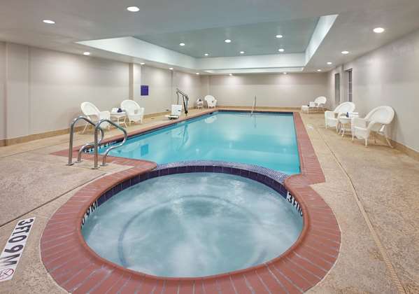 Pool - La Quinta Inn Corsicana - I-45, Exit 231