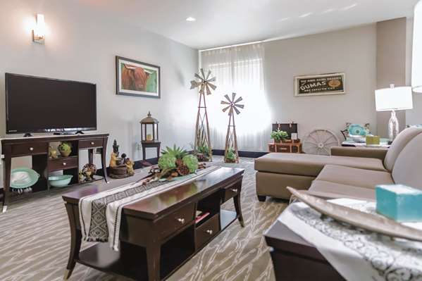  - La Quinta Inn & Suites Dumas