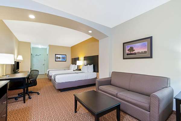  - La Quinta Inn & Suites Stillwater