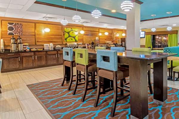  - La Quinta Inn & Suites Woodward