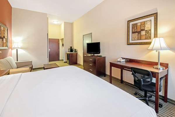 Suite - La Quinta Inn & Suites Woodward