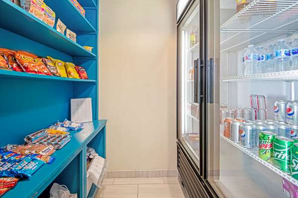 Amenities - La Quinta Inn & Suites Woodward