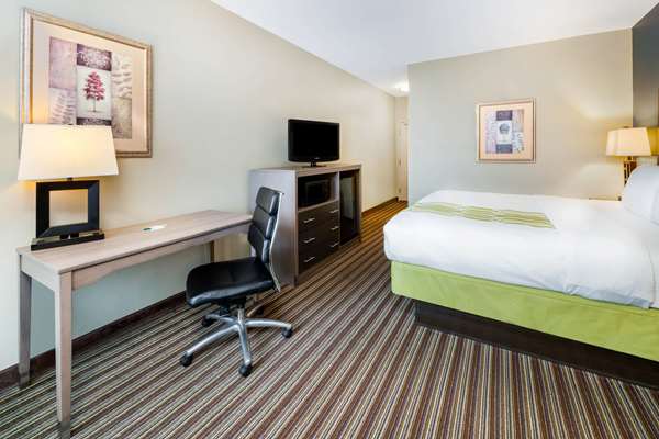 Suite - La Quinta Inn & Suites Broussard