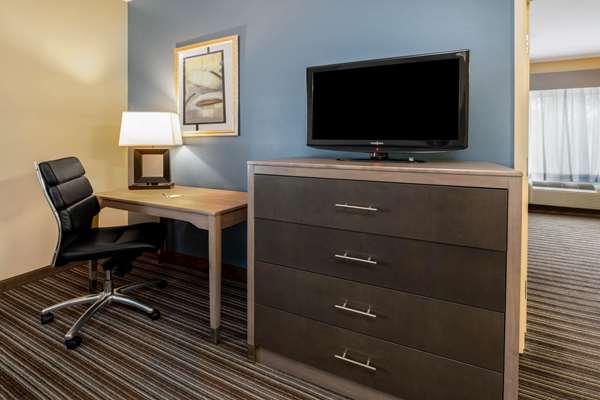  - La Quinta Inn & Suites Broussard