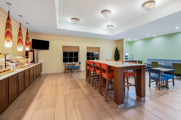  - La Quinta Inn & Suites Broussard