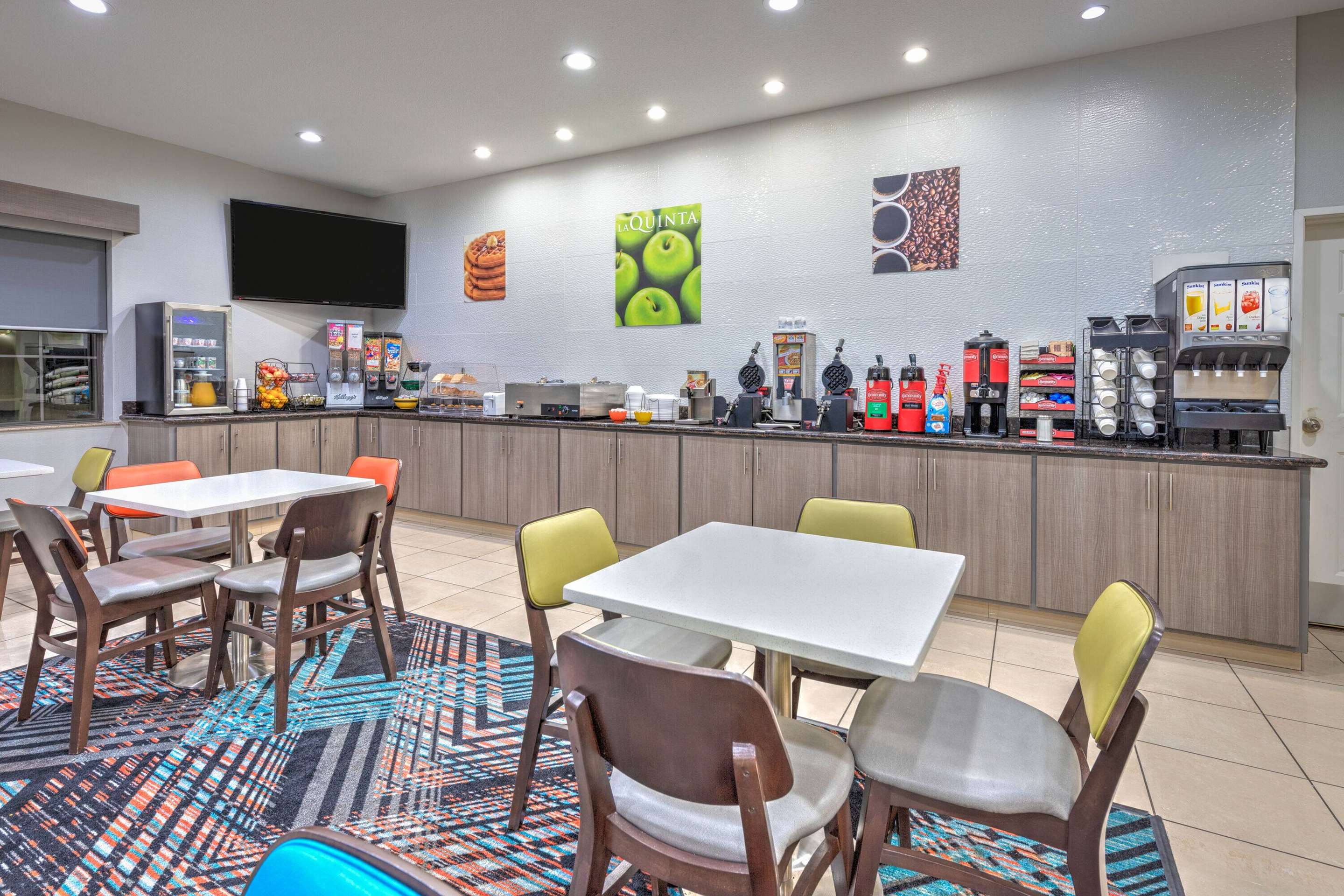Property amenity | La Quinta Inn & Suites by Wyndham Alvarado